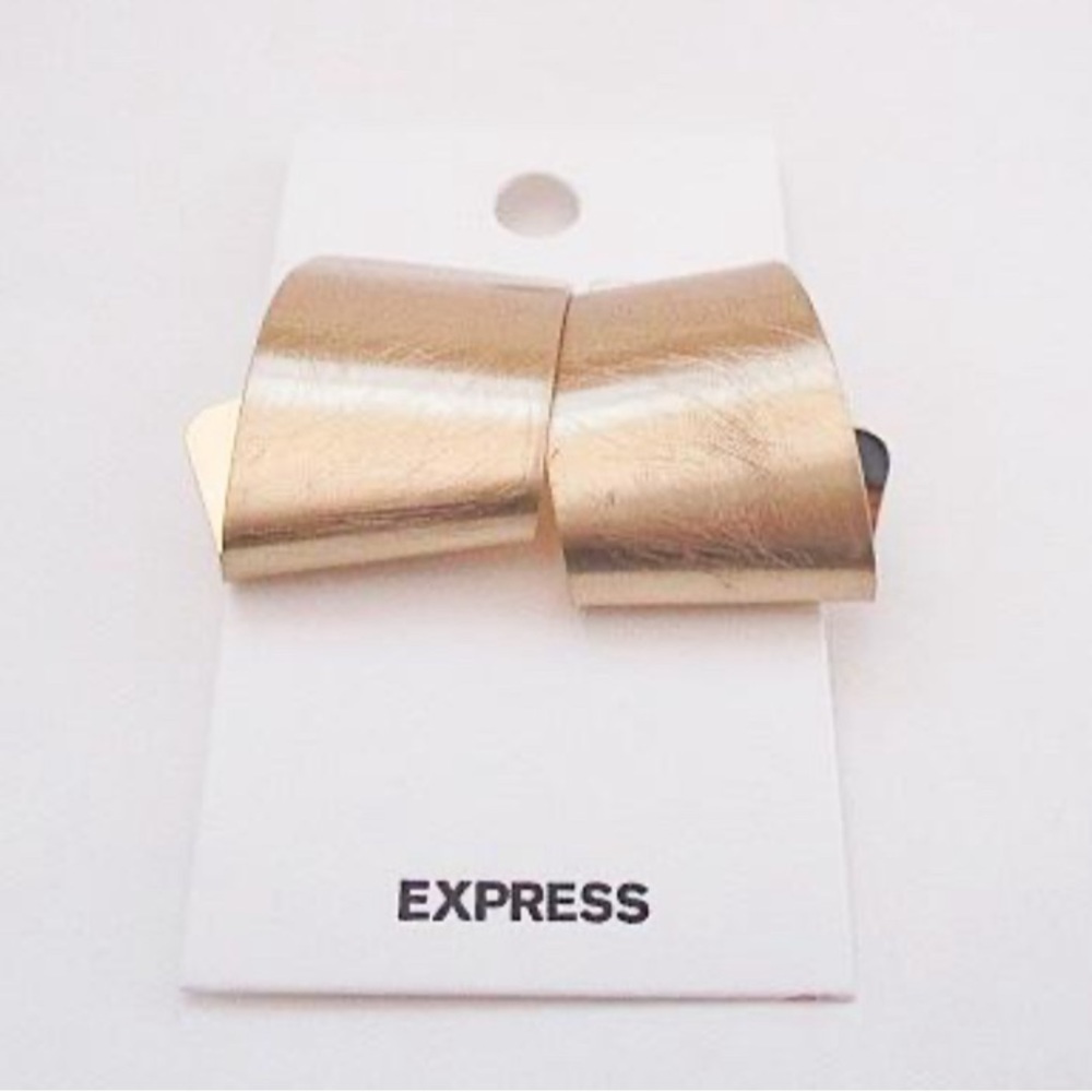 NWT 2x1” Gold Tone Metal Stud Earrings